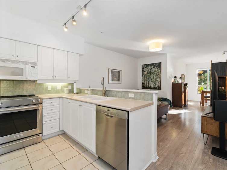104-2755 Maple Street, Vancouver, BC, V6J 5K1 - 15