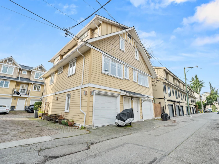 1407 E 28th Avenue, Vancouver, BC, V5N 2X3 - 30