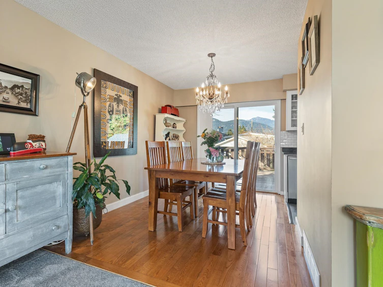 10101 Fairbanks Crescent, Chilliwack, BC, V2P 5M4 - 16