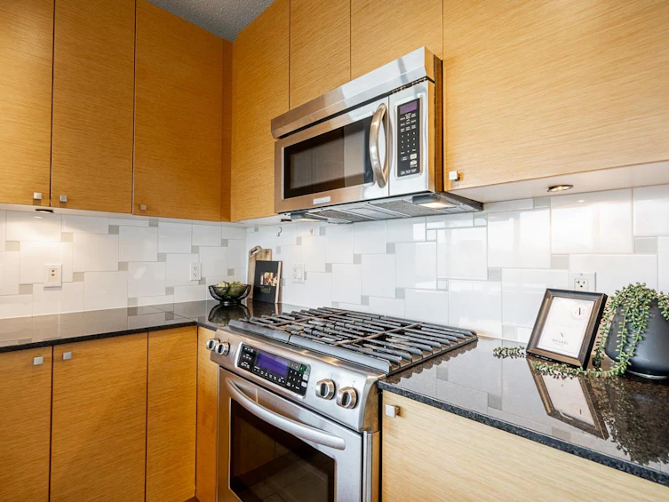 706-110 Brew Street, Port Moody, BC, V3H 0E4 - 8