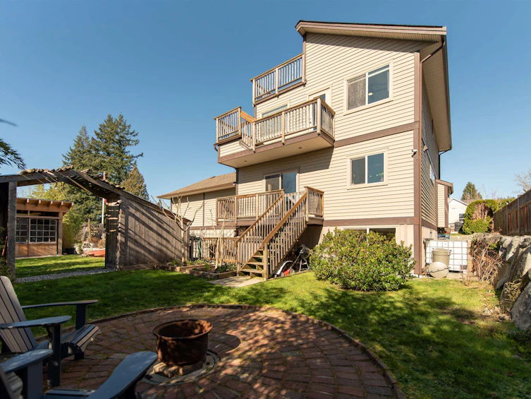 6391 Oracle Road, Sechelt, BC, V7Z 0R8
