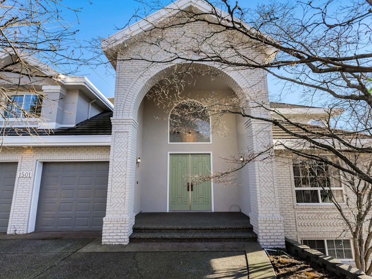 1501 Parkway Boulevard, Coquitlam, BC, V3E 2V7 - 2