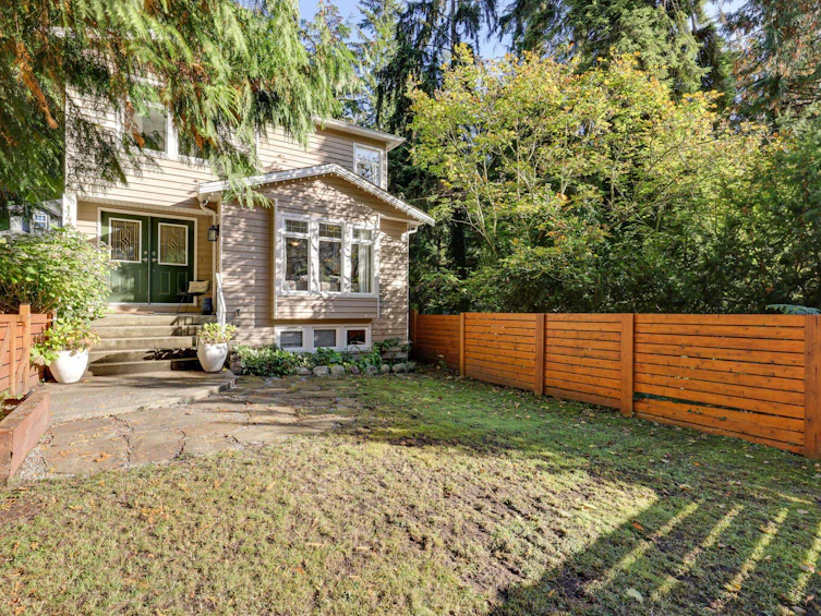 1400 Riverside Drive, North Vancouver, BC, V7H 1V5 - 2
