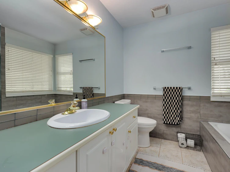 1400 Riverside Drive, North Vancouver, BC, V7H 1V5 - 19