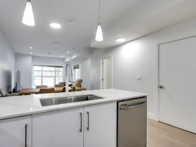 103-906 Quadling Avenue - 4