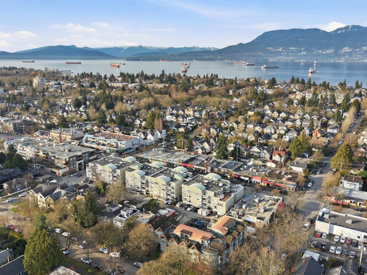216-3250 W Broadway, Vancouver, BC, V6K 2H4 - 7