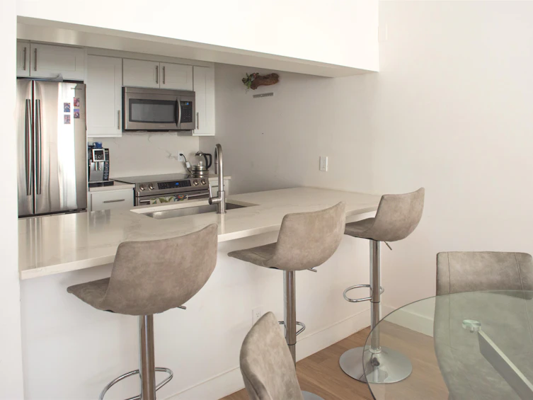 216-3250 W Broadway, Vancouver, BC, V6K 2H4 - 14