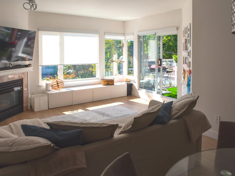 216-3250 W Broadway, Vancouver, BC, V6K 2H4 - 13