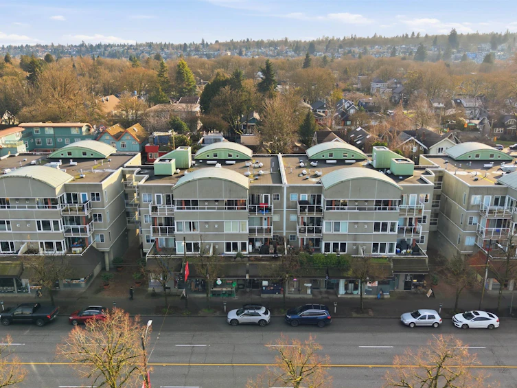 216-3250 W Broadway, Vancouver, BC, V6K 2H4 - 4