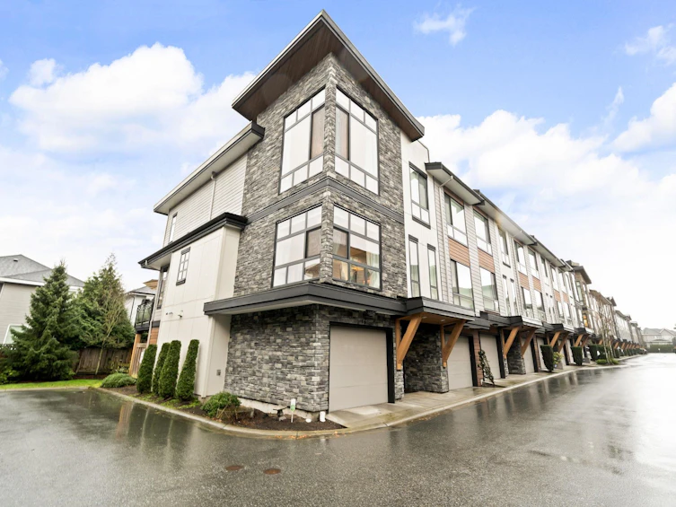15-16488 64 Avenue, Surrey, BC, V3S 6X6