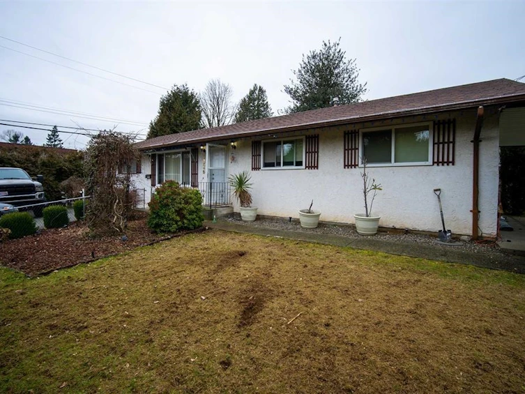 1926 Salton Road, Abbotsford, BC, V2S 3W7 - 3