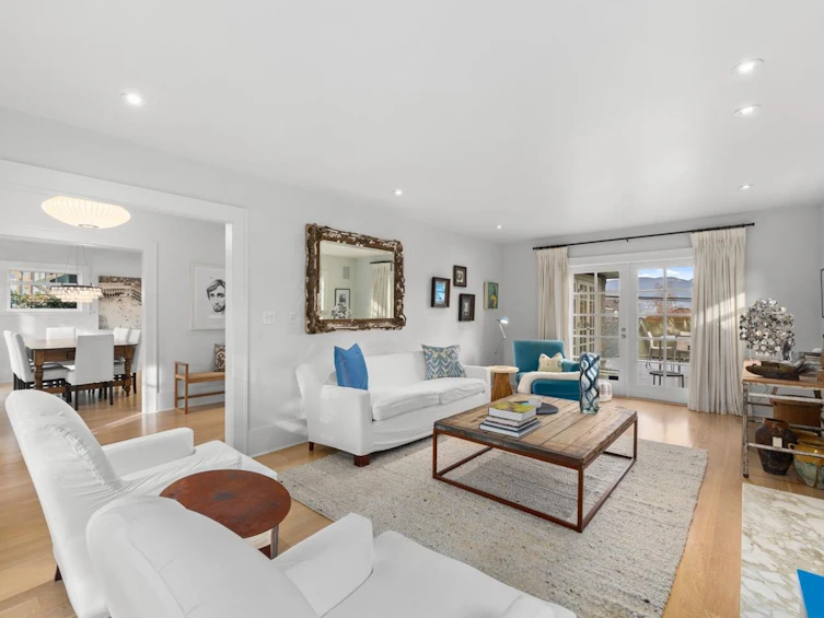 3881 W 14th Avenue, Vancouver, BC, V6R 2X1 - 4