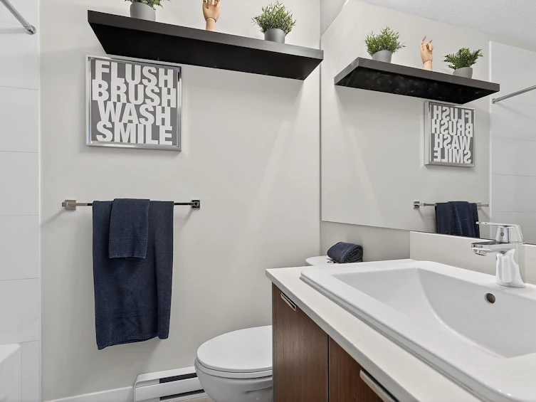 20-5550 Admiral Way, Delta, BC, V4K 0C4 - 20