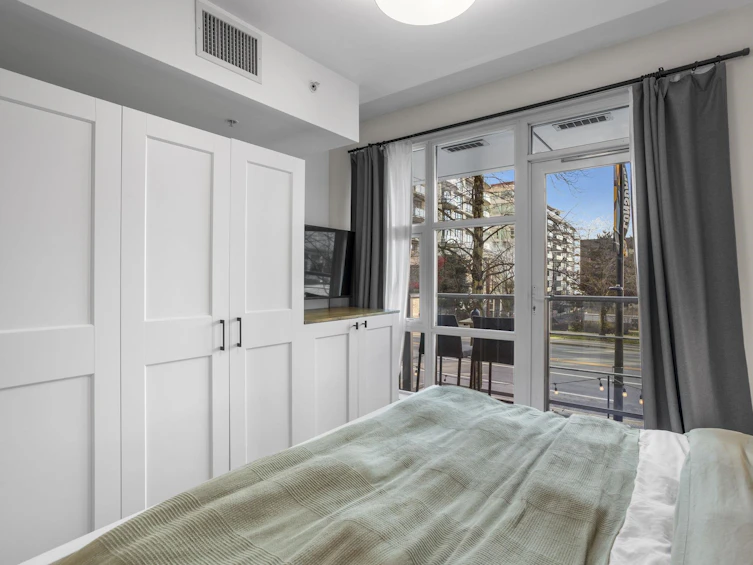 TH2-168 E Esplanade Avenue, North Vancouver, BC, V7L 4X8 - 24