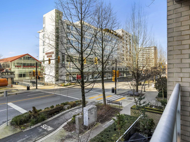 TH2-168 E Esplanade Avenue, North Vancouver, BC, V7L 4X8 - 30