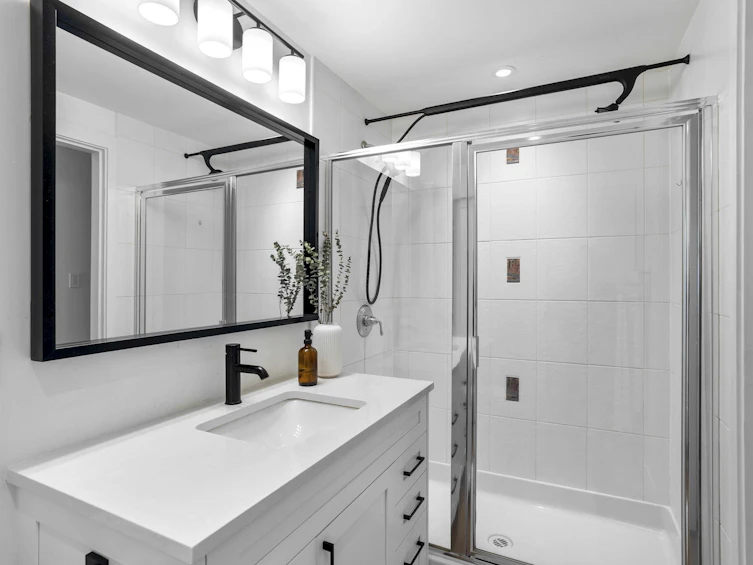 TH2-168 E Esplanade Avenue, North Vancouver, BC, V7L 4X8 - 27