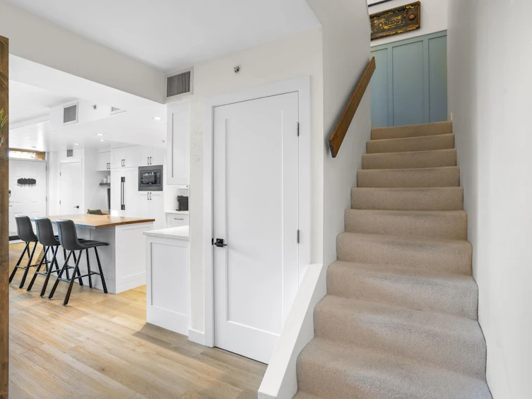 TH2-168 E Esplanade Avenue, North Vancouver, BC, V7L 4X8 - 20