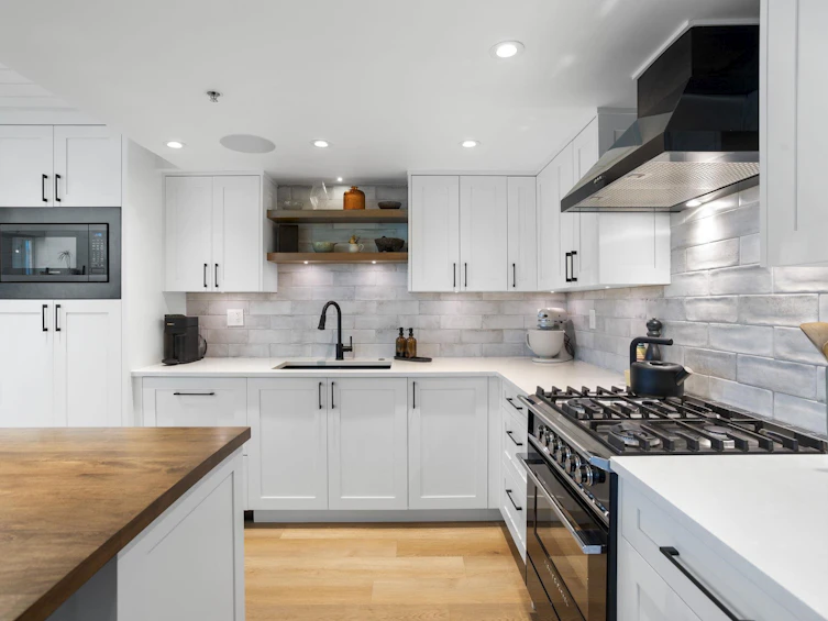 TH2-168 E Esplanade Avenue, North Vancouver, BC, V7L 4X8 - 10