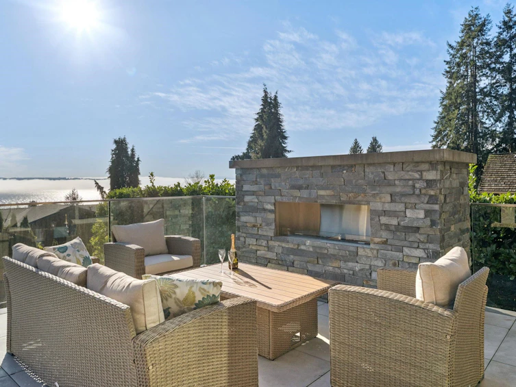 2678 Mathers Avenue, West Vancouver, BC, V7V 2J4 - 16
