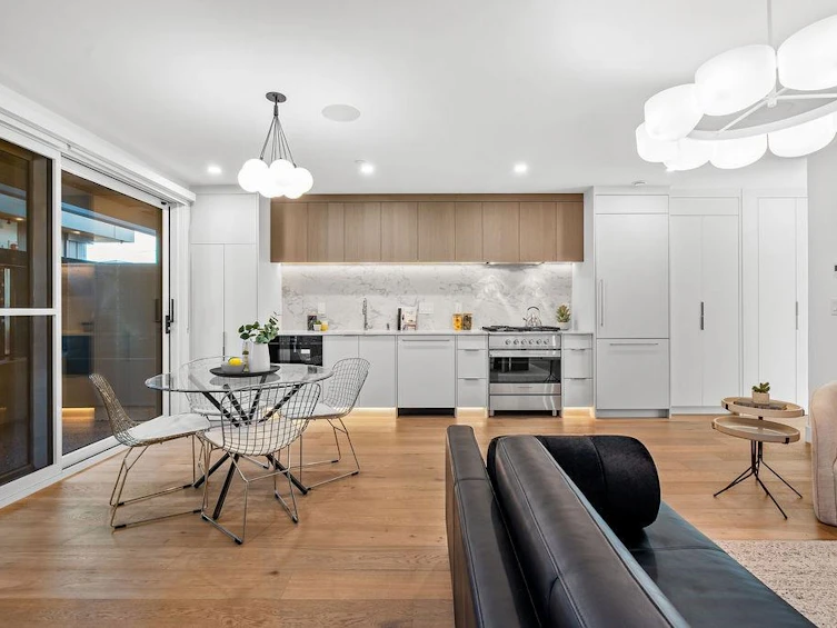 1143 W 33rd Avenue, Vancouver, BC, V6M 1A3 - 2
