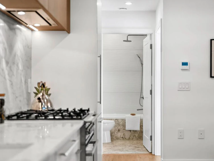 1143 W 33rd Avenue, Vancouver, BC, V6M 1A3 - 5