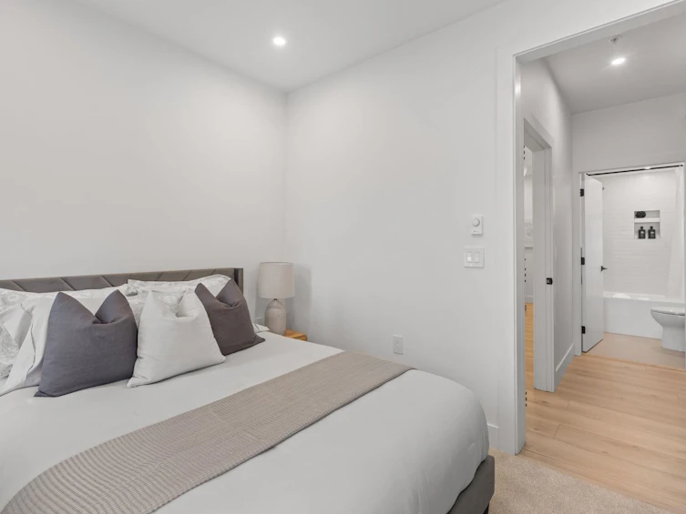 2632 Ward Street, Vancouver, BC, V5R 4S6 - 19