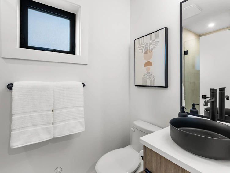 2632 Ward Street, Vancouver, BC, V5R 4S6 - 25