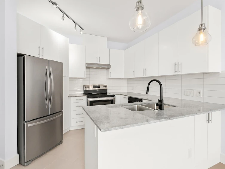 412-15956 86a Avenue, Surrey, BC, V4N 6N8 - 6