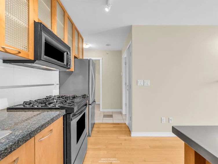 2208-969 Richards Street, Vancouver, BC, V6B 1A8 - 4
