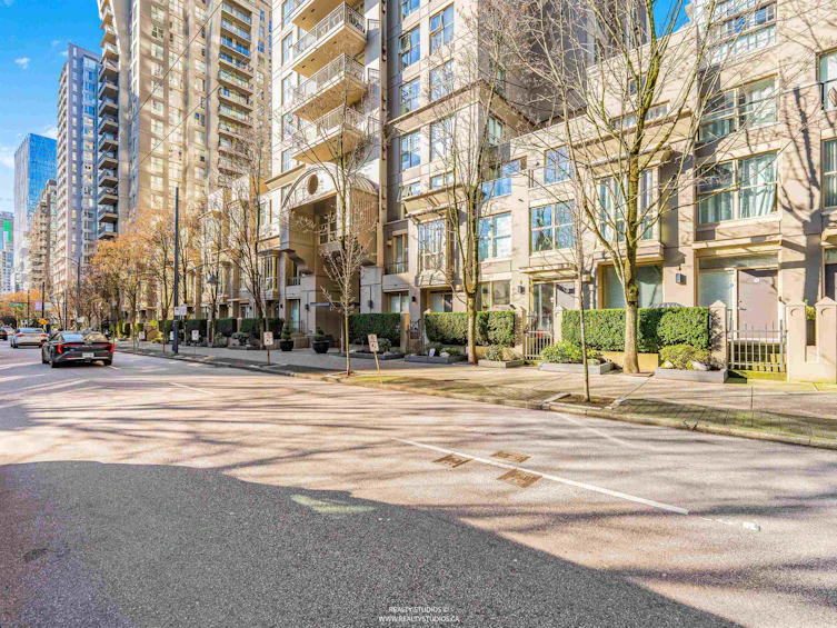 2208-969 Richards Street, Vancouver, BC, V6B 1A8 - 20