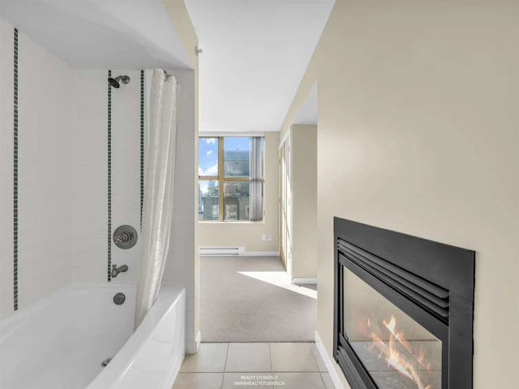 2208-969 Richards Street, Vancouver, BC, V6B 1A8 - 15