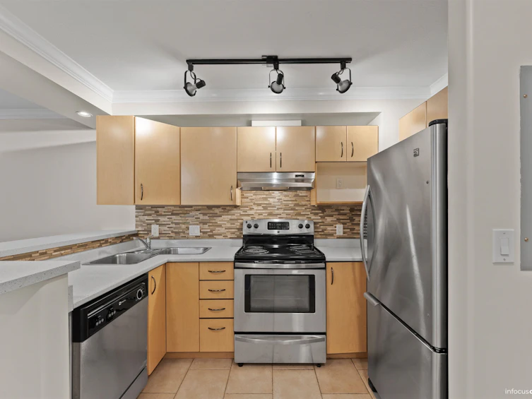 219-20200 56 Avenue, Langley, BC, V3A 8S1