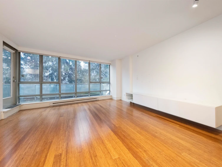 301-930 Cambie Street, Vancouver, BC, V6B 5X6 - 5