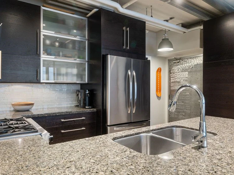 211&212-1529 W 6th Avenue, Vancouver, BC, V6J 1R1 - 9
