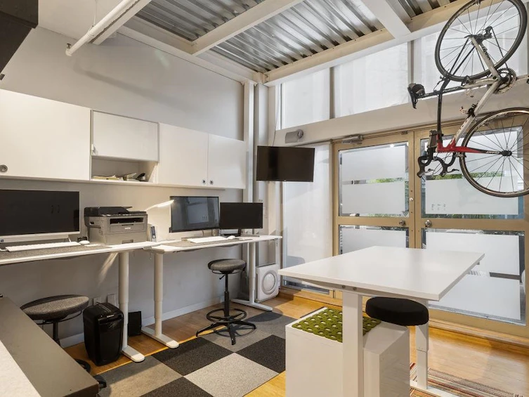 211&212-1529 W 6th Avenue, Vancouver, BC, V6J 1R1 - 21