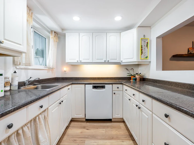 839 Alexander Bay, Port Moody, BC, V3H 3R7 - 5