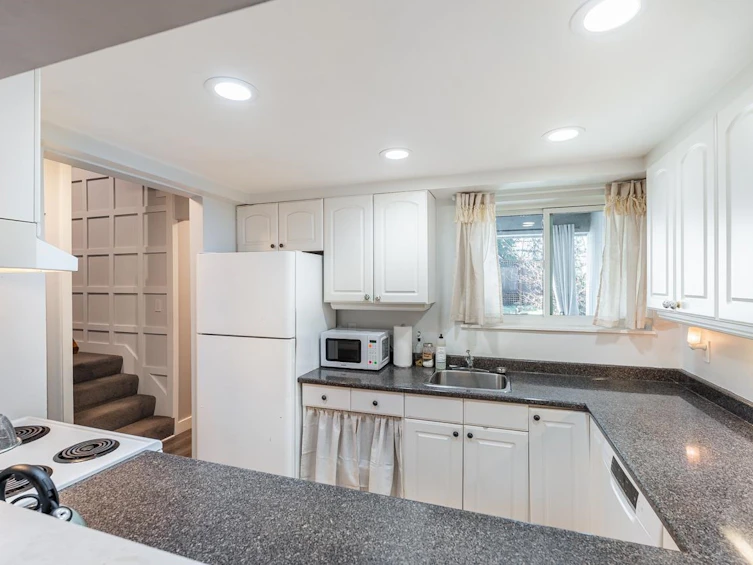 839 Alexander Bay, Port Moody, BC, V3H 3R7 - 6