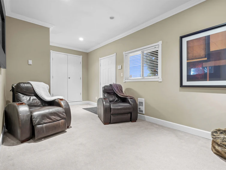 21096 91a Avenue, Langley, BC, V1M 2C4 - 22