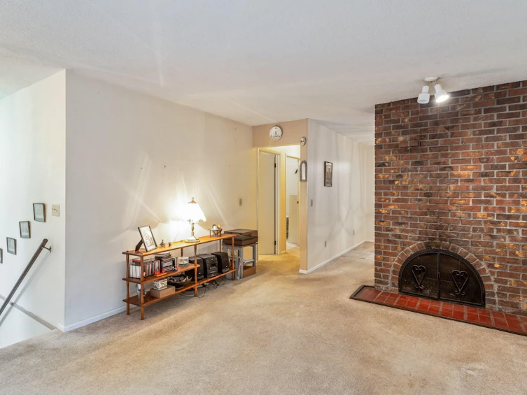4390 Hoskins Road, North Vancouver, BC, V7K 2P8 - 8