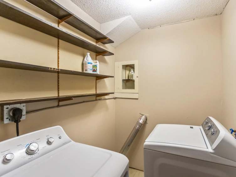 4390 Hoskins Road, North Vancouver, BC, V7K 2P8 - 32