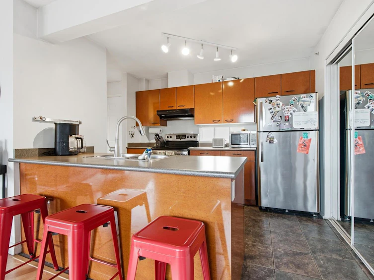 404-1688 E 8th Avenue, Vancouver, BC, V5N 1T5 - 10