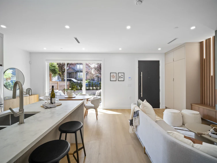 1-3563 E 25th Avenue, Vancouver, BC, V5R 1K3 - 5