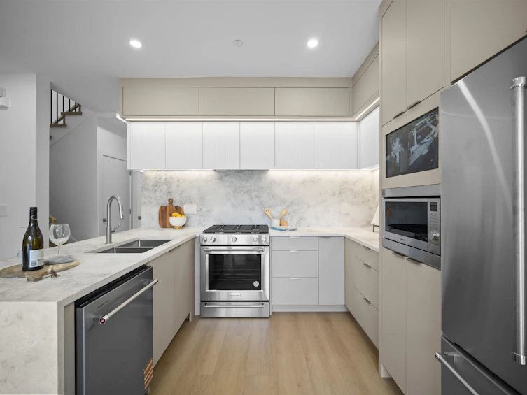 1-3563 E 25th Avenue, Vancouver, BC, V5R 1K3 - 7