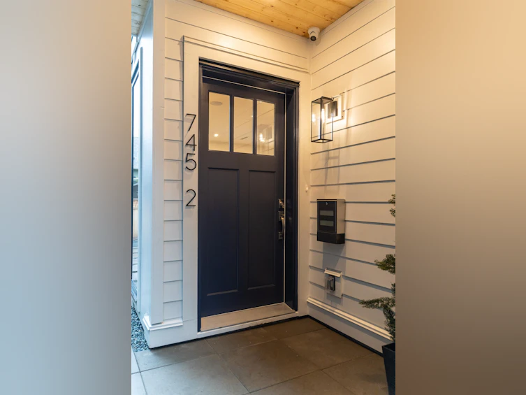 2-745 Skeena Street, Vancouver, BC, V5K 4P4 - 3