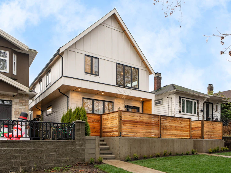 2-745 Skeena Street, Vancouver, BC, V5K 4P4 - 2