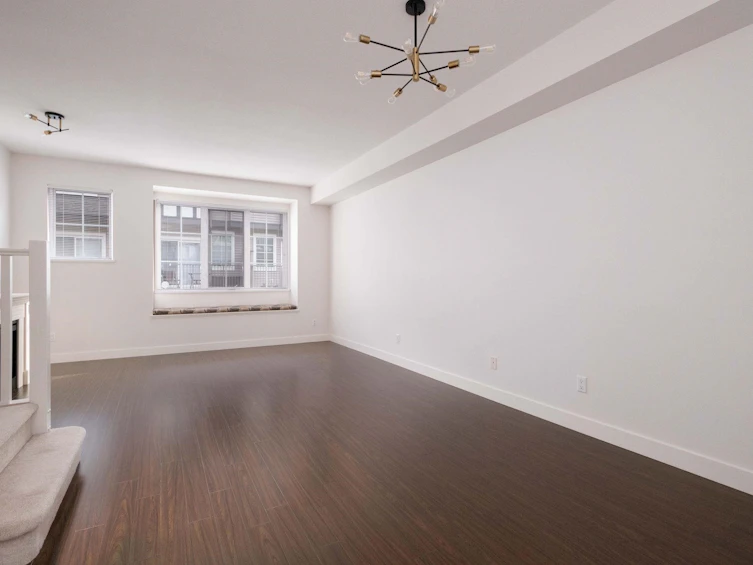 24-8533 Cumberland Place, Burnaby, BC, V3N 5C1 - 2