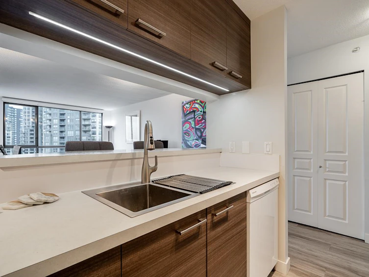 1710-5288 Melbourne Street, Vancouver, BC, V5R 6E6 - 3