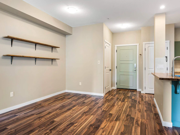 309-33338 E Bourquin Crescent, Abbotsford, BC, V2S 1Y1 - 9
