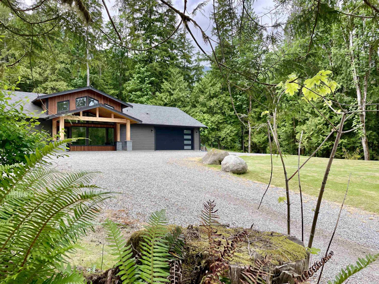 2061 Twin Creeks Road, Gibsons, BC, V0N 1V6 - 4