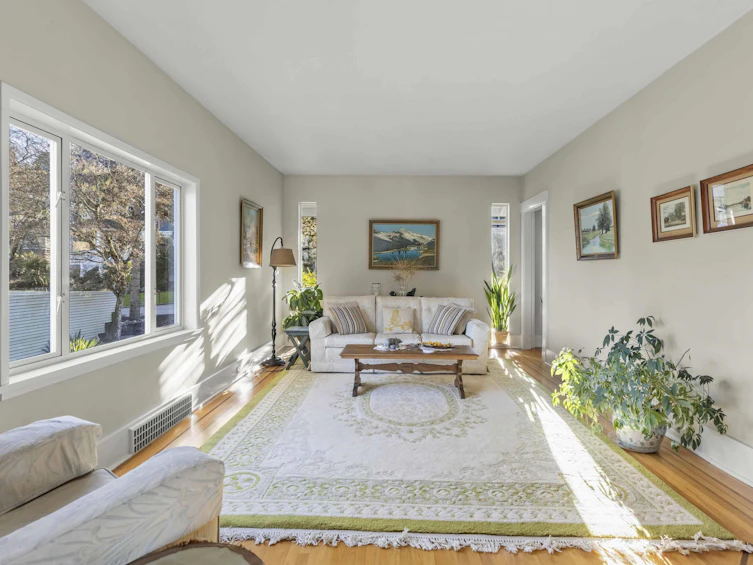 3719 W 13th Avenue, Vancouver, BC, V6R 2S7 - 3